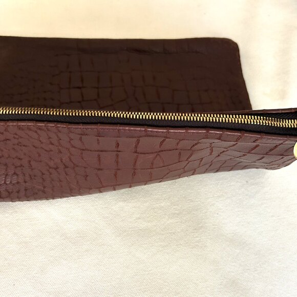 Clare Vivier Fold Over Clutch Croc Embossed Chocolate Brown - Picture 3 of 4